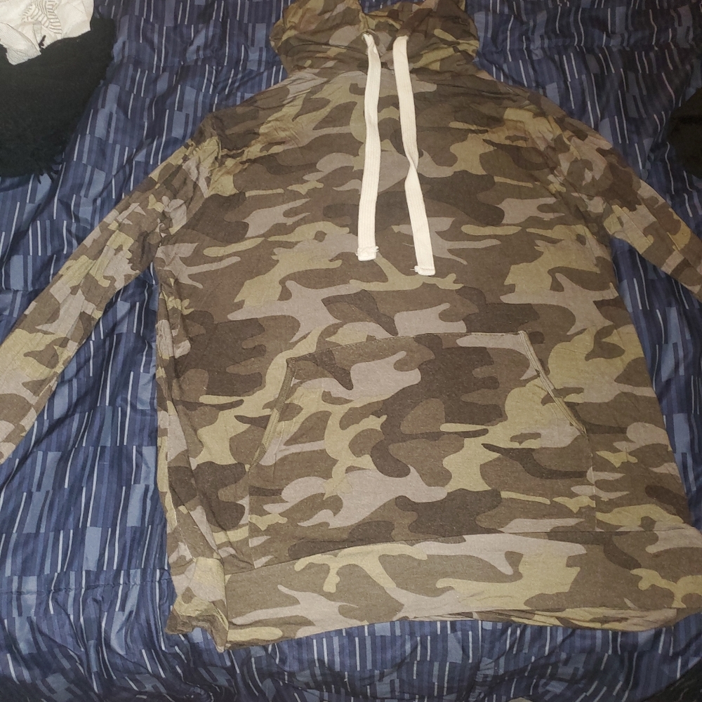 Camo hoodie